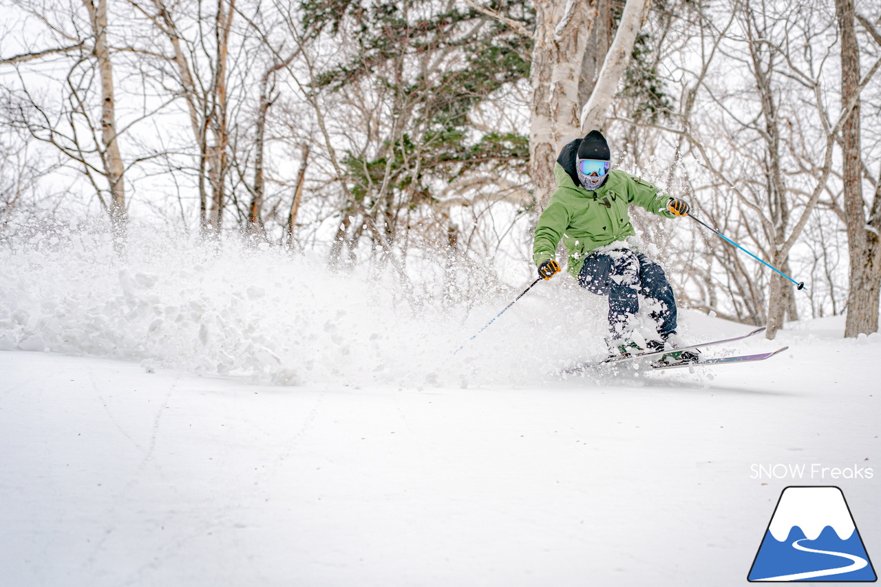 サッポロテイネ｜今シーズンは春セッション！プロスキーヤー・谷藤昌司さんと滑る１日。まさかのパウダー？！